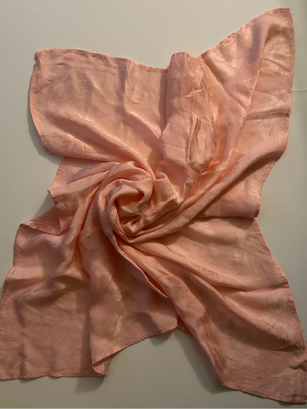 100% Silk Pink Peach Jacquard Scarf